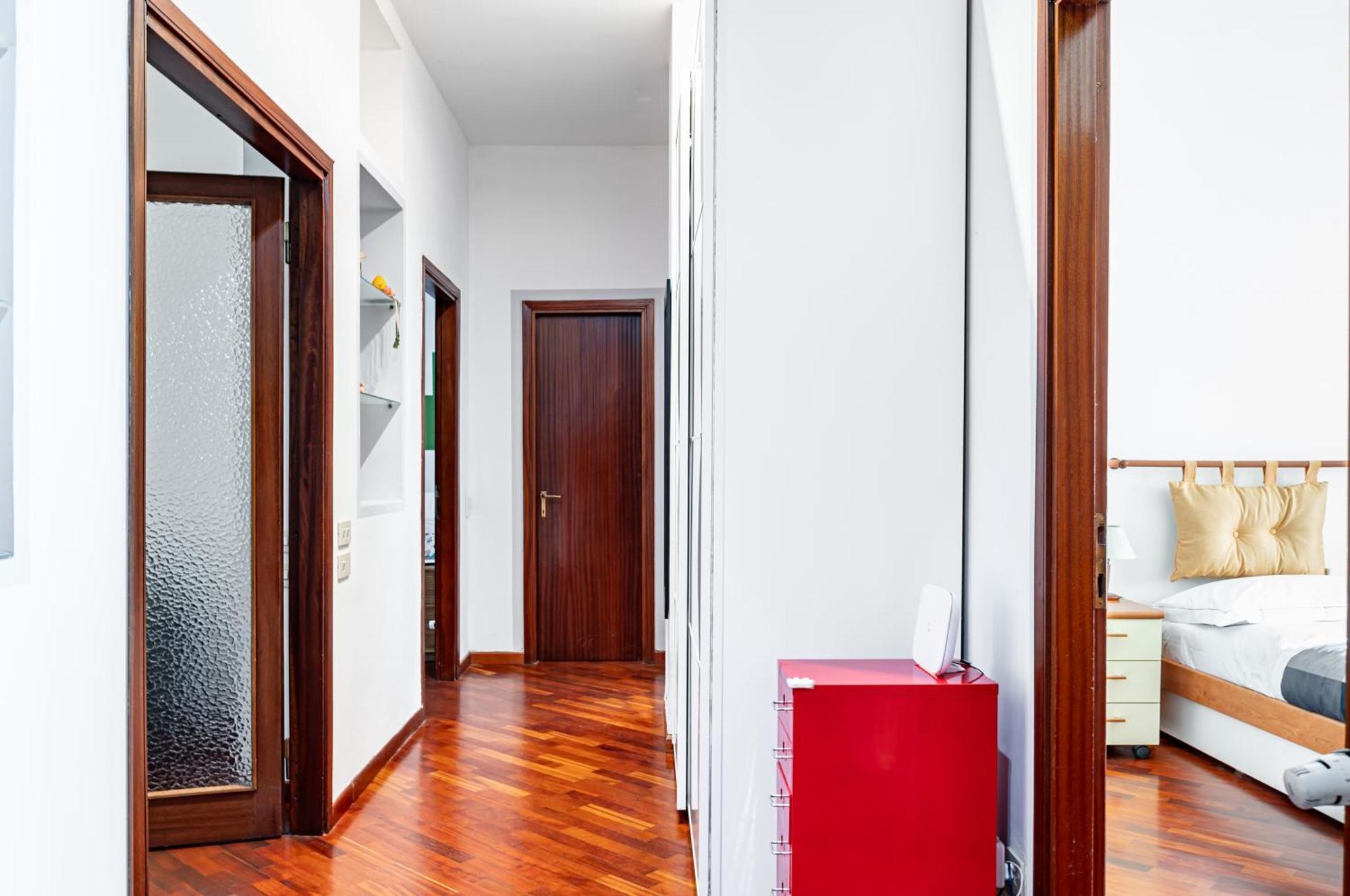 Visarno & Roomy Flat X6 With Parking * Florencia