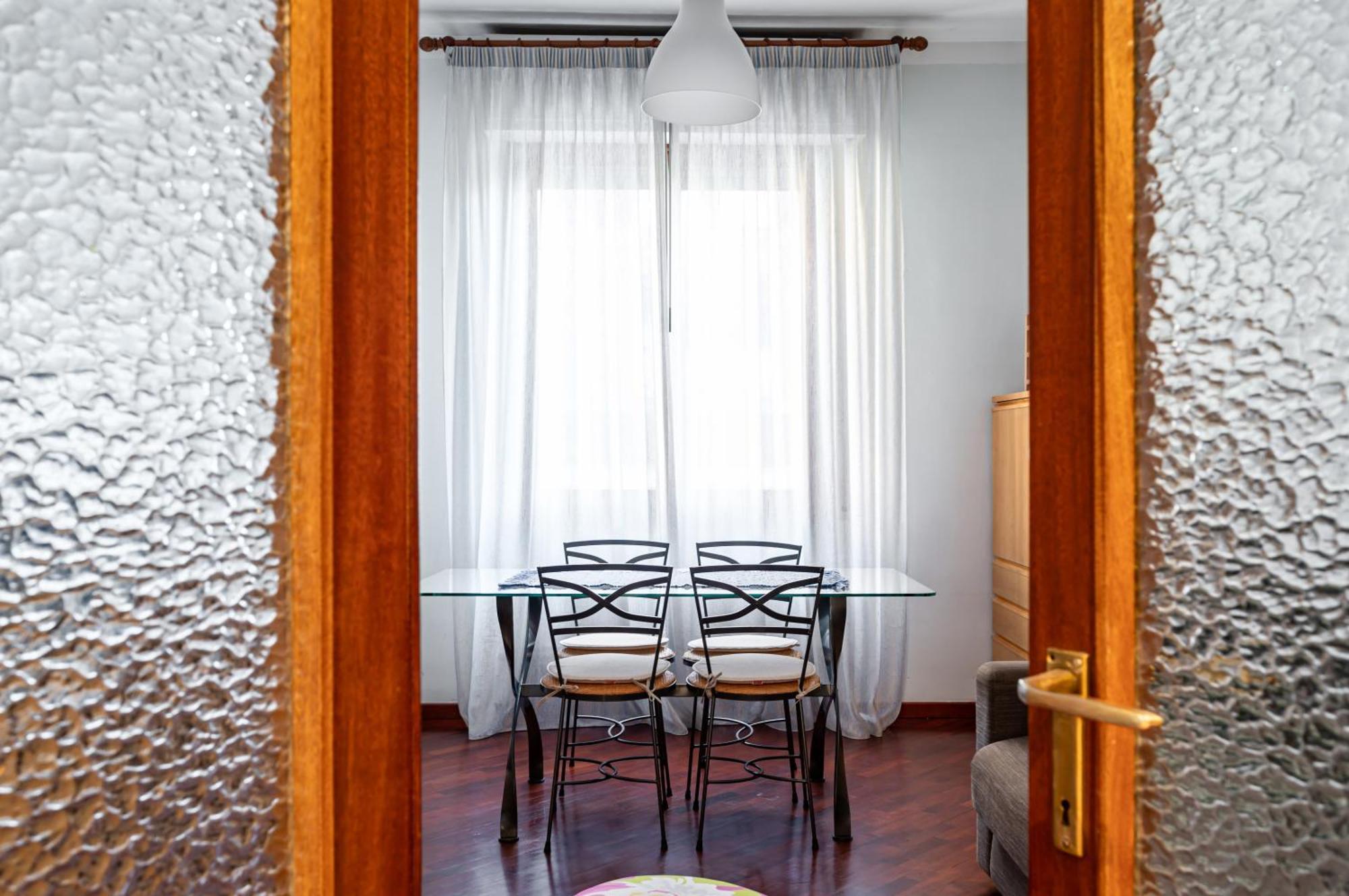 Visarno & Roomy Flat X6 With Parking Apartamento Florencia